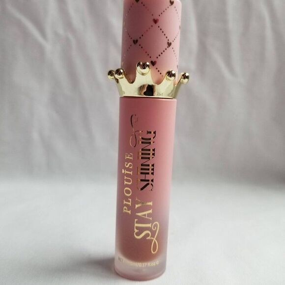 P.Louise Stay Shining Lip Oil - Moment to Shine - Picture 8 of 13